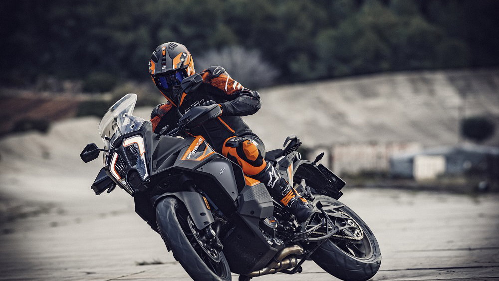 MY21 KTM 1290 SUPER ADVENTURE S